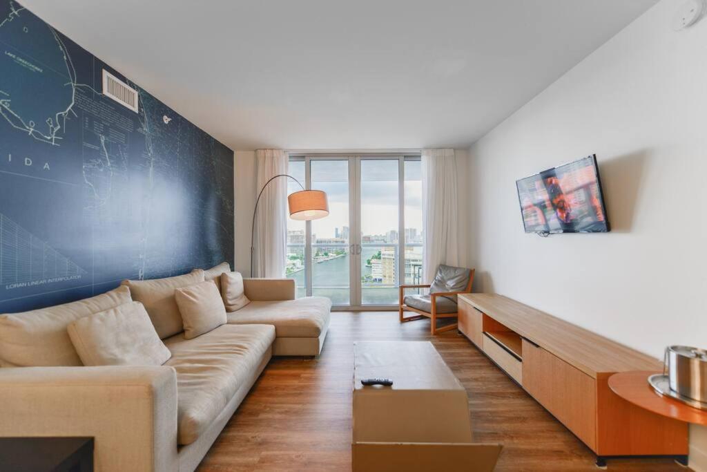 Cozy 1Br Condo Beachwalk Resort Plaja Hallandale Exterior foto
