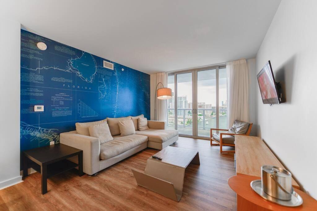 Cozy 1Br Condo Beachwalk Resort Plaja Hallandale Exterior foto