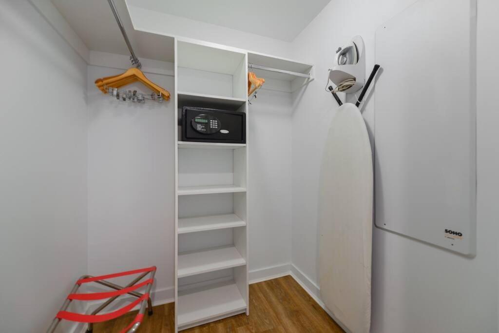Cozy 1Br Condo Beachwalk Resort Plaja Hallandale Exterior foto