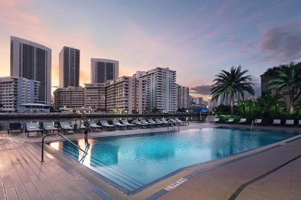 Cozy 1Br Condo Beachwalk Resort Plaja Hallandale Exterior foto